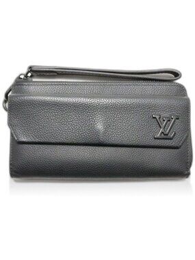 Louis Vuitton LV Aerogram Zippy Dragonne Leather Wallet